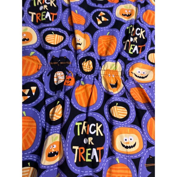 Halloween HQ Scrub Top Trick or Treat Pumpkins Cat Size M - Picture 8 of 11